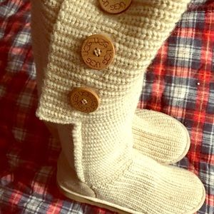 Size 10 Ugg Sweater boots